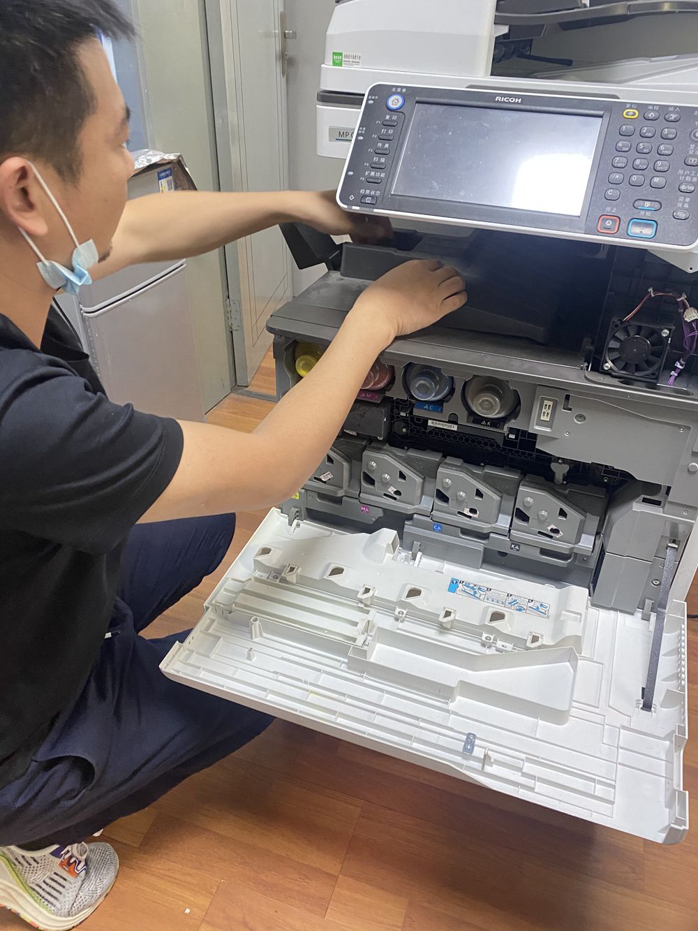 �F(xi��n)����Ƭ